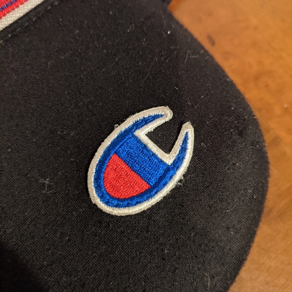 Champion Sling Bag or Fanny Pack - Picture 4 of 13